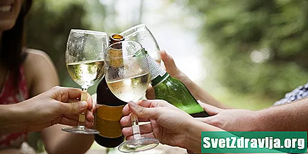 ИБС и алкохол: Да ли симптоми покретања пијења?