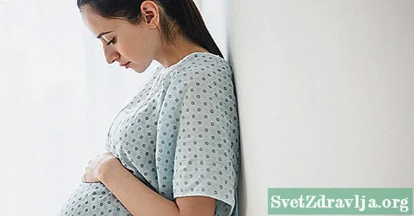 Är för mycket fostervätska något att oroa sig för?