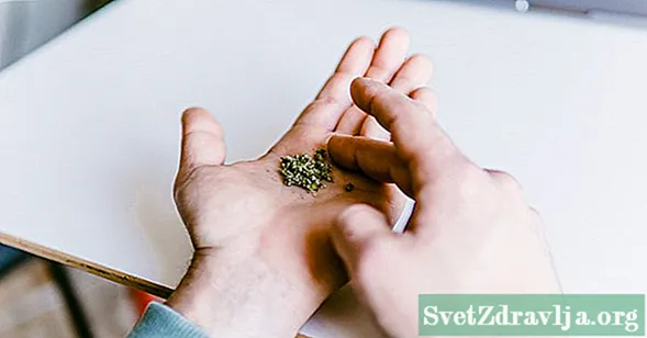 Marijuana Detox: Ya ku Divê Hûn Zanibin - Tendûrûstî