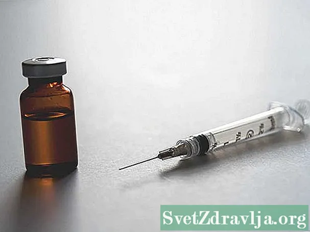 Thibelo ea Hepatitis C: Na ho na le vaksine?