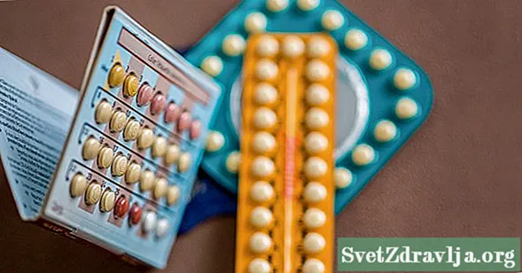 Maneiras seguras de usar o controle da natalidade para evitar a menstruação