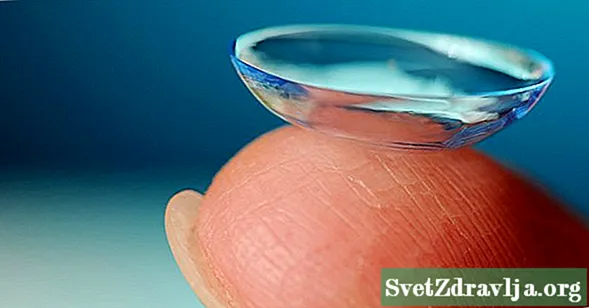 Det säkraste sättet att sätta i kontaktlinser