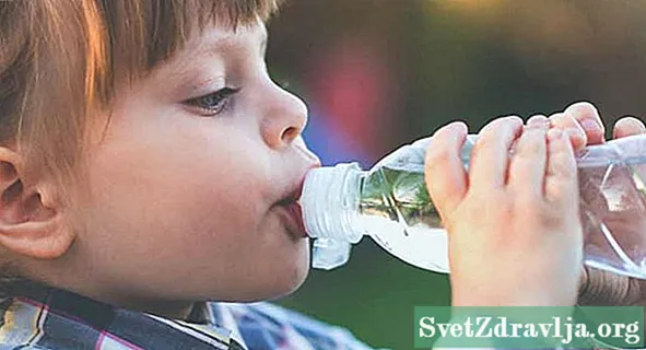 علامات التحذير من الجفاف عند الأطفال الصغار