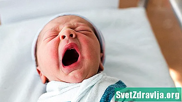 Hvorfor nyser nyfødtet mitt så mye? - Helse
