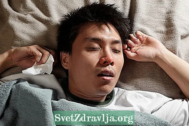 Bernafas melalui mulut: tanda dan gejala utama, sebab dan cara merawatnya