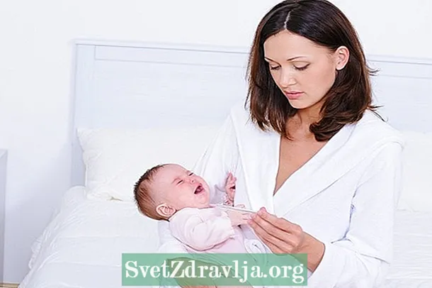 Síntomas de pneumonía no bebé e como tratar