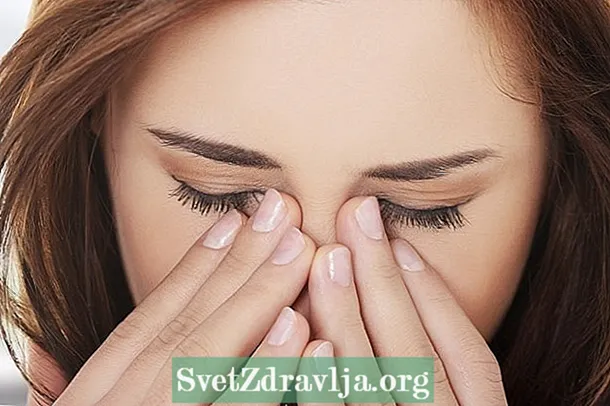 Алергиски синузитис: што е тоа, симптоми и третман