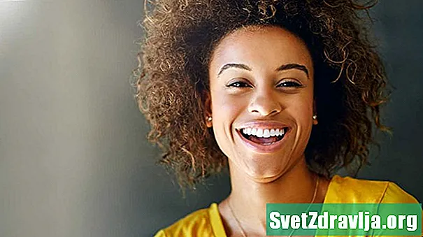 7 enkla sätt att naturligt bleka dina tänder hemma - Näring
