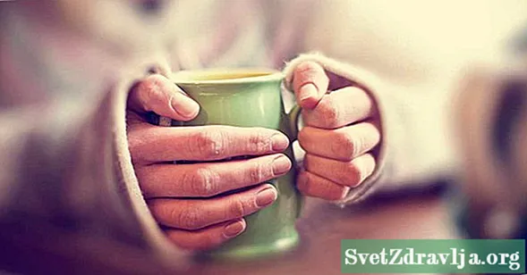 8 vantaggi sorprendenti del tè al tiglio - Benessere