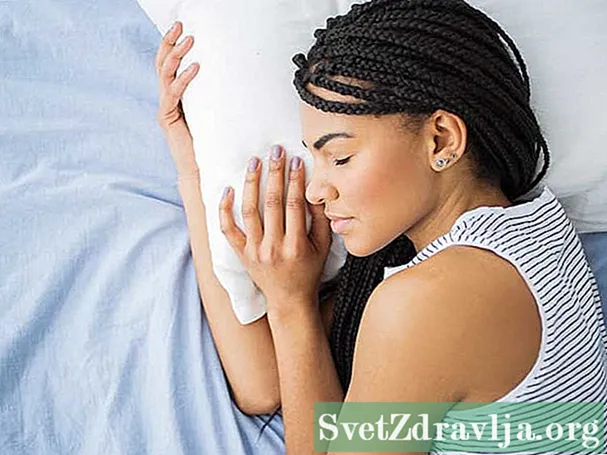 눈을 감는 데 도움이되는 9 가지 천연 수면 보조제