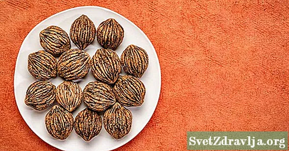 Black Walnuts: A Nutritious Nut reviewed