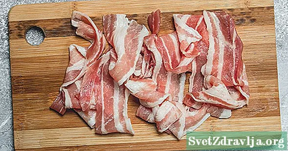 Kan du äta rå bacon?