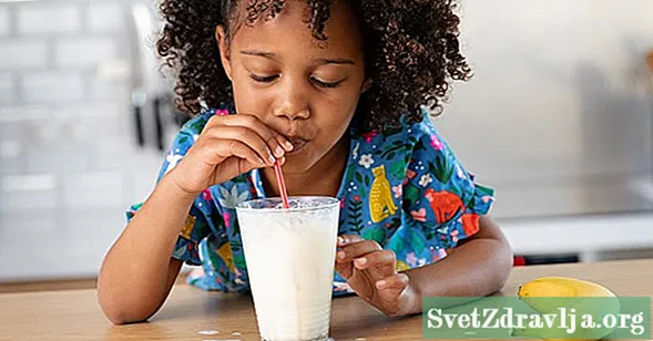 Как долго можно хранить молоко по истечении срока годности?