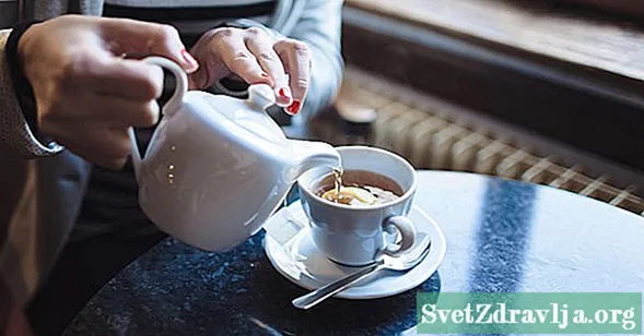 Υπάρχει νικοτίνη στο τσάι; Όλα όσα πρέπει να ξέρετε